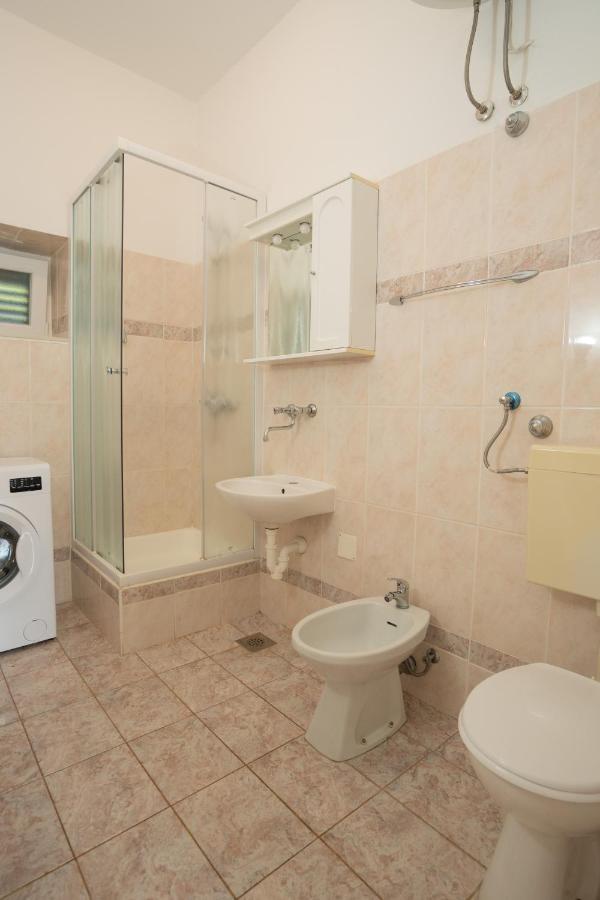 Kuca Za Odmor Denona Apartment Borovici ภายนอก รูปภาพ