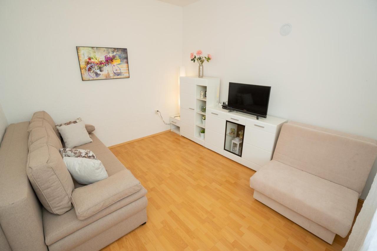 Kuca Za Odmor Denona Apartment Borovici ภายนอก รูปภาพ