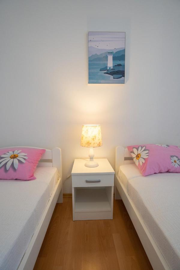 Kuca Za Odmor Denona Apartment Borovici ภายนอก รูปภาพ